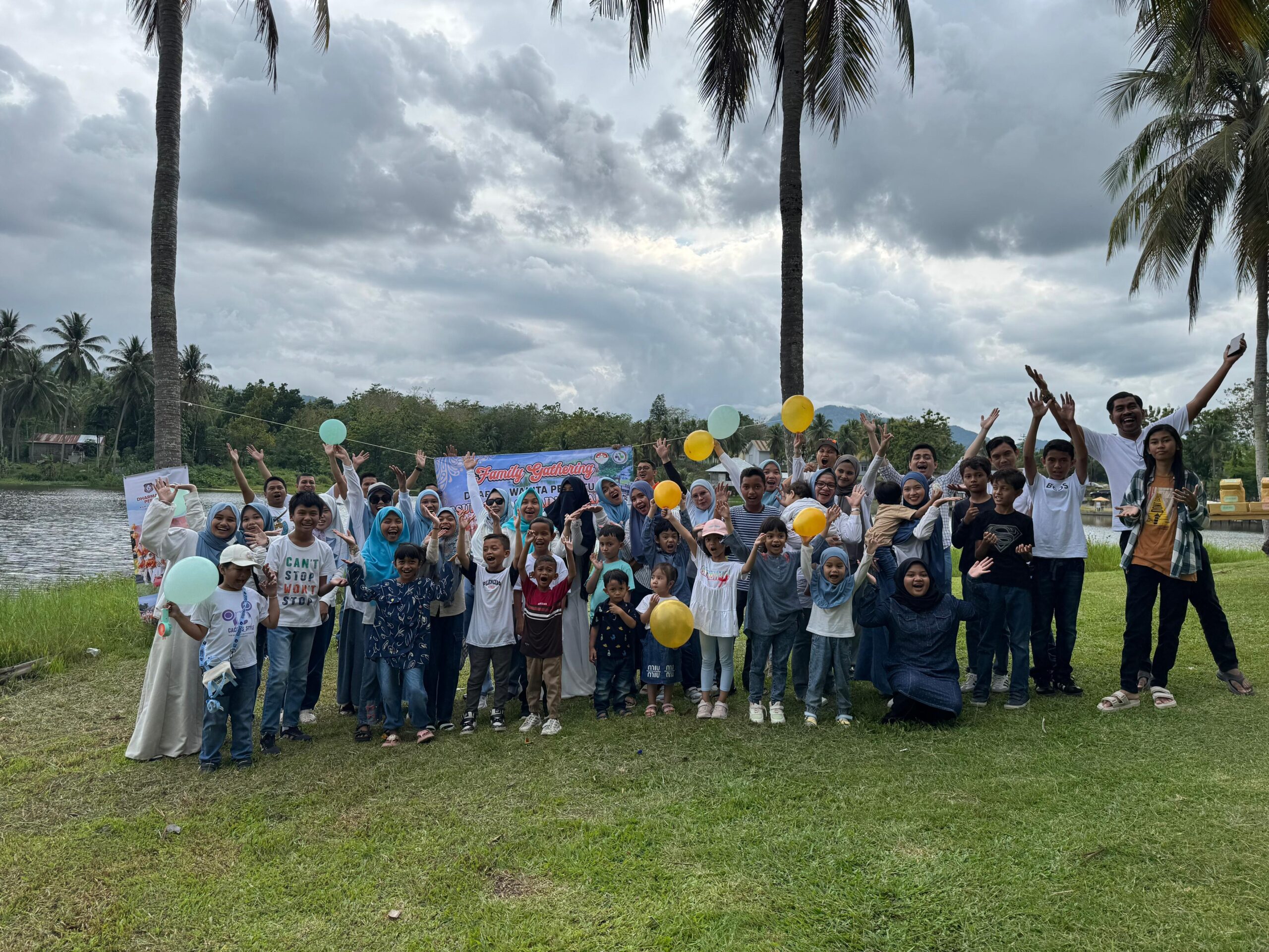 FAMILY GATHERING DHARMA WANITA PERSATUAN RSUD dr. HASRI AINUN HABIBIE
